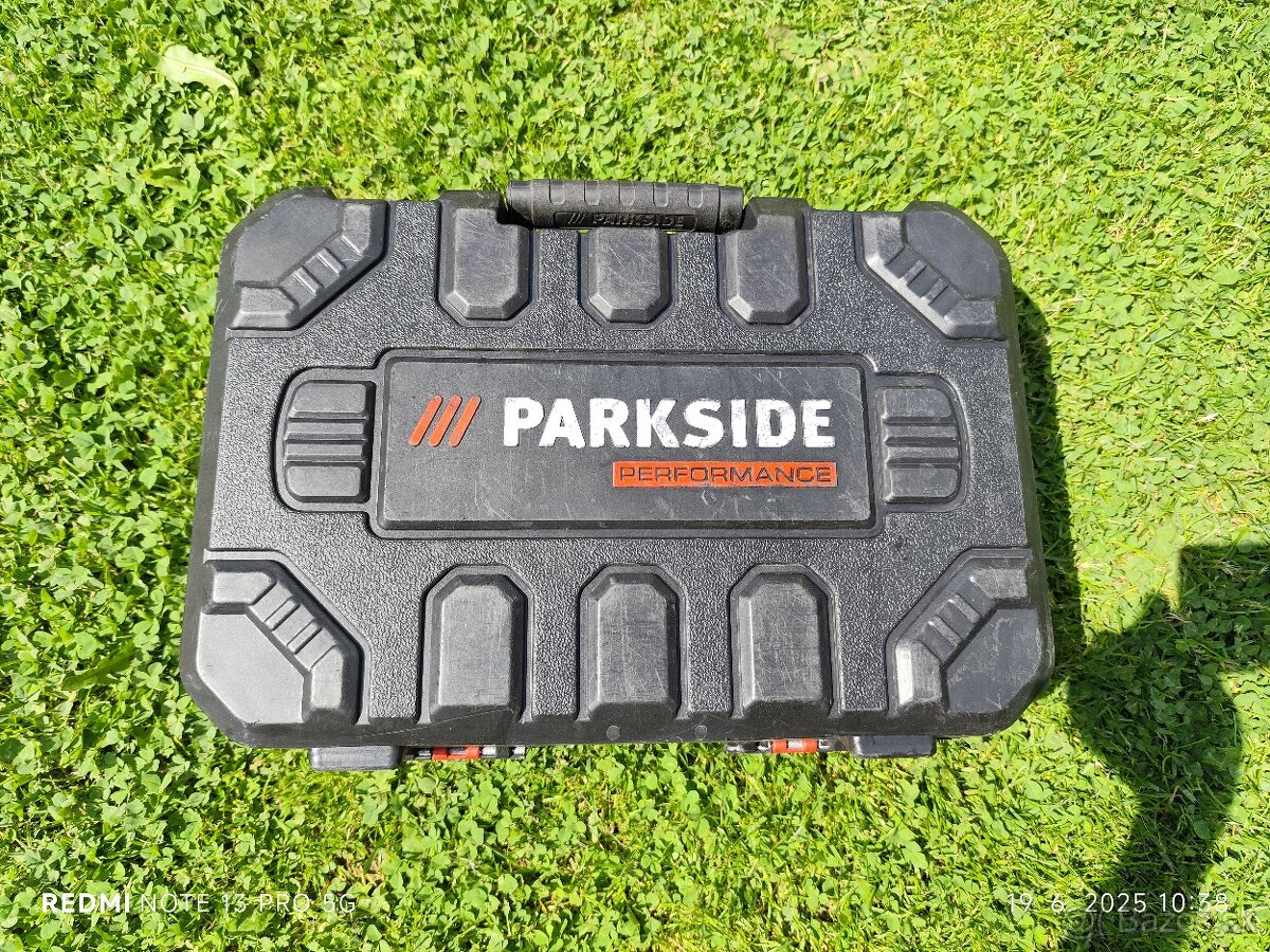 AKUMULÁTOROVÝ RÁZOVÝ UŤAHOVÁK PRE KOLESÁ PARKSIDE 20V BEZKAR