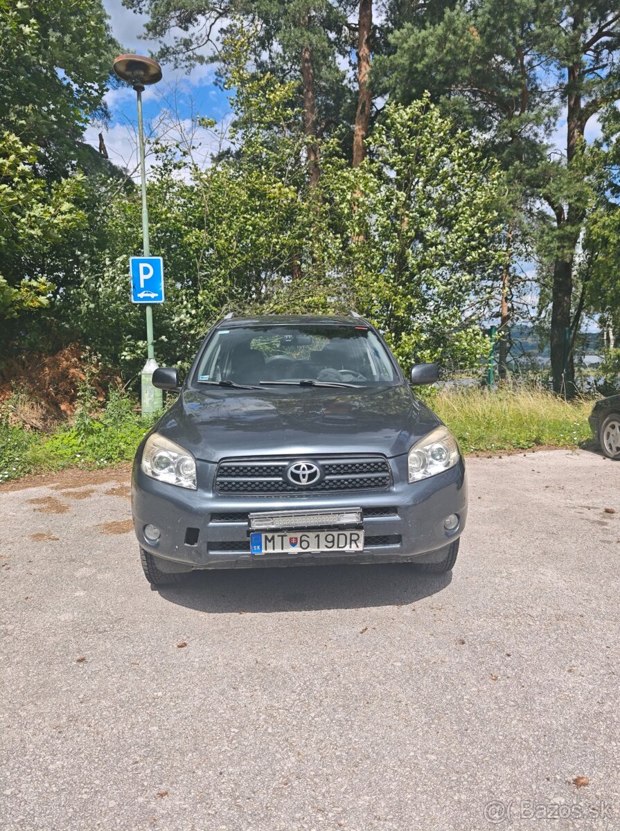 TOYOTA RAV4 2.2 D4-D 4x4