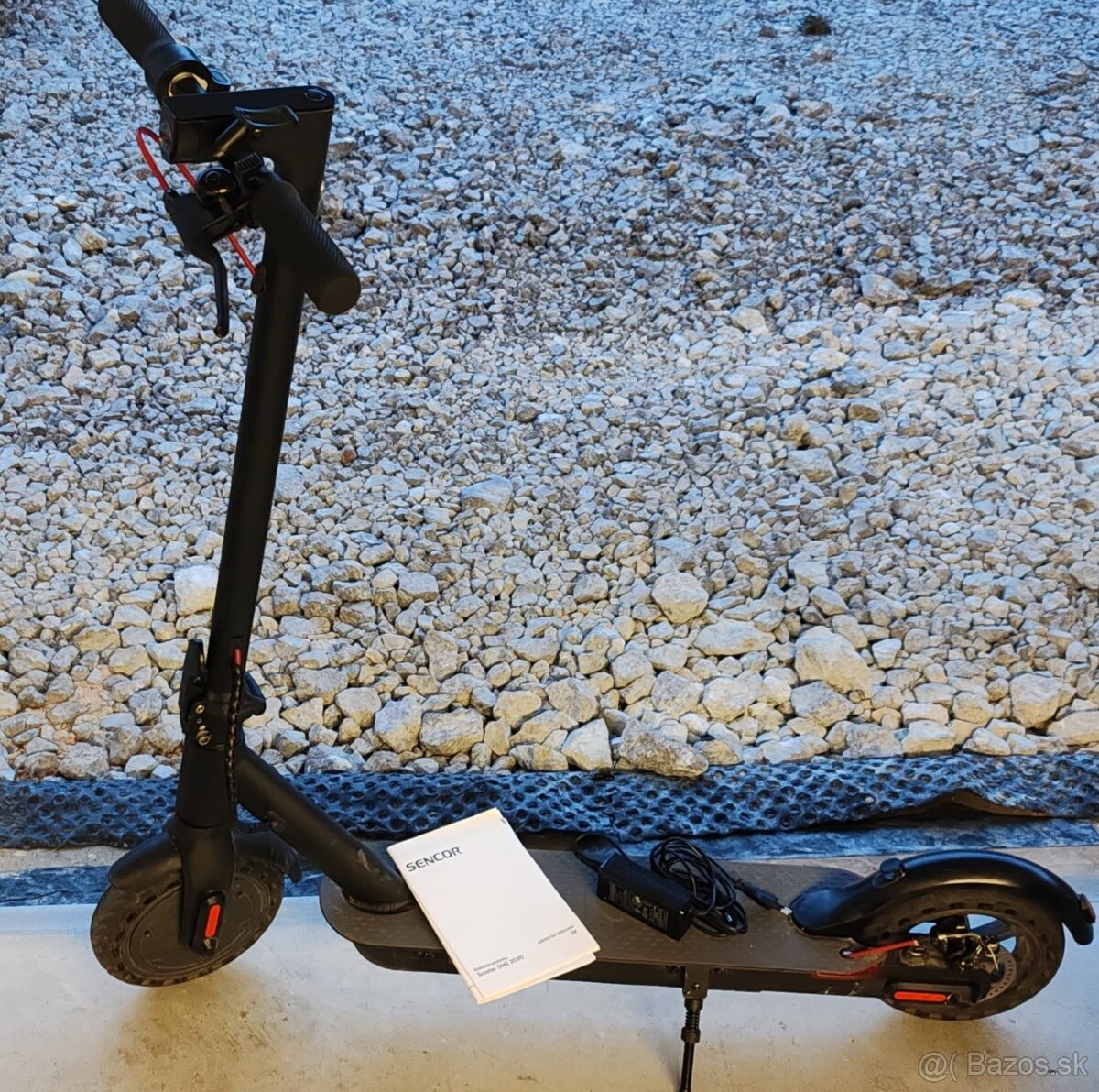 Elektrokolobežka SENCOR, výkon 350 W, dojazd 25 km