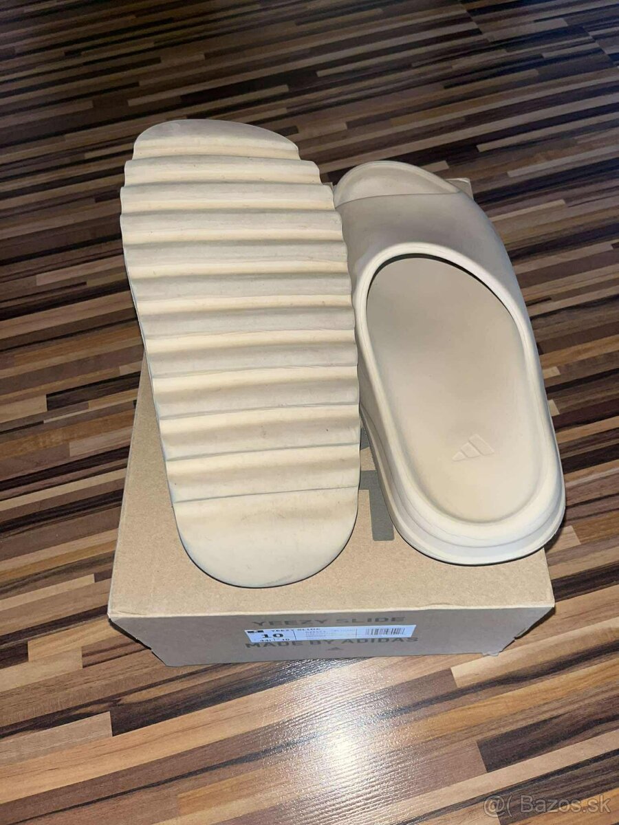 Šlapky Yeezy Slides