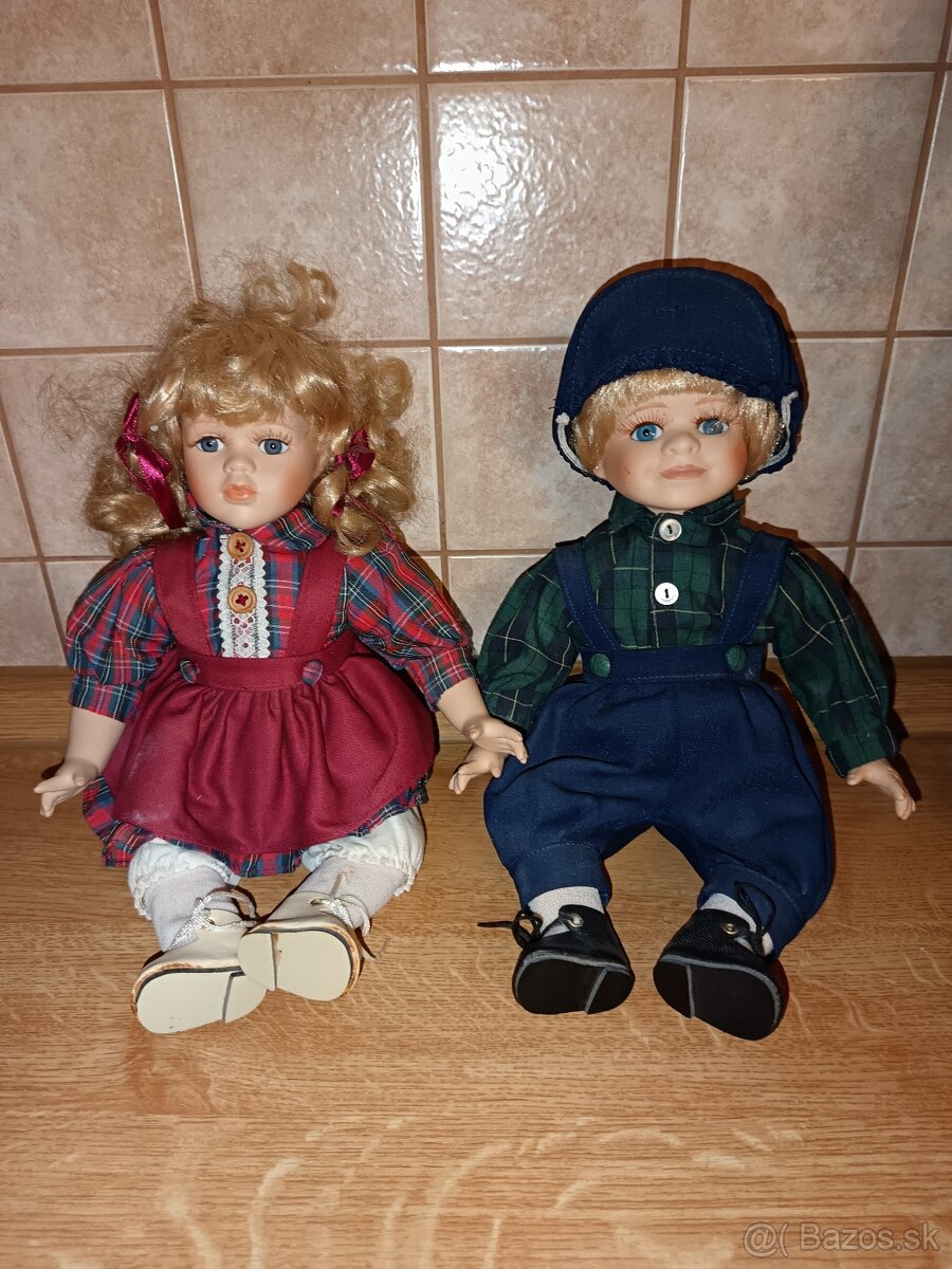 Porcelánové bábiky.