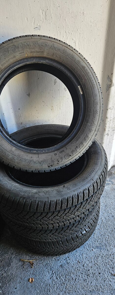 Predám Dunlop 205/60 R16