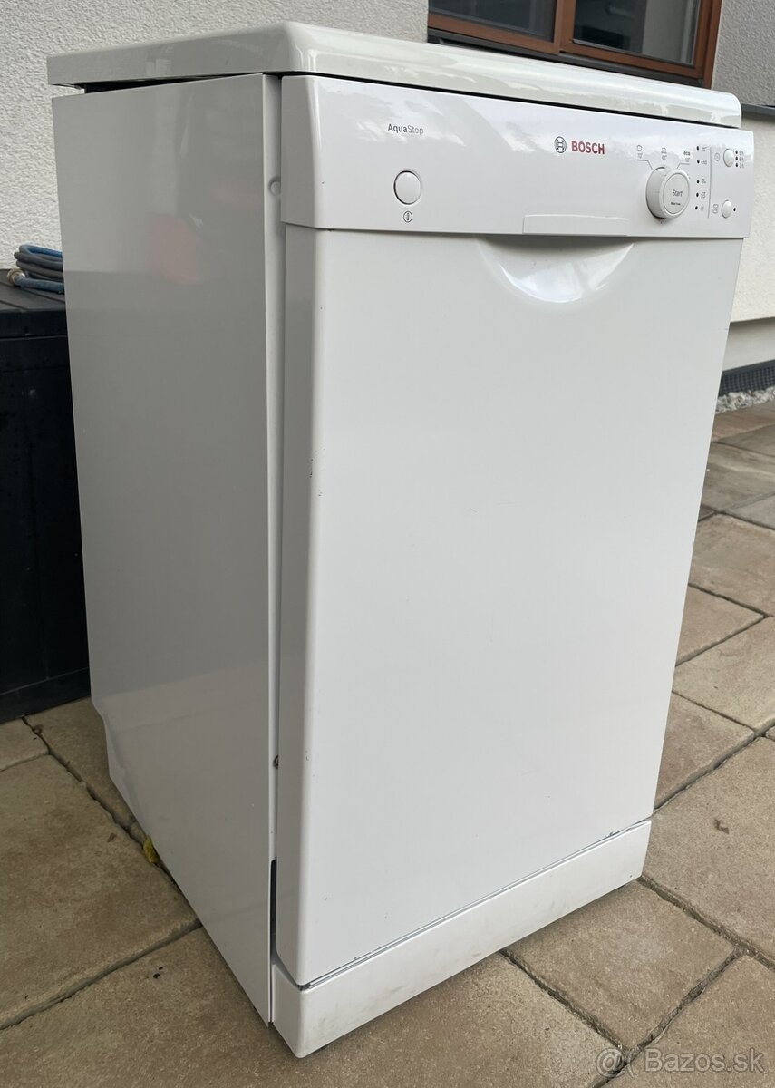 Umyvačka riadu Bosch _úzka 45