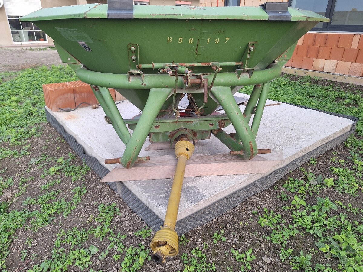 Rozmetadlo umelého hnojiva