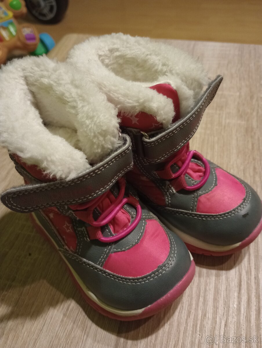 Detské oblečenie a obuv