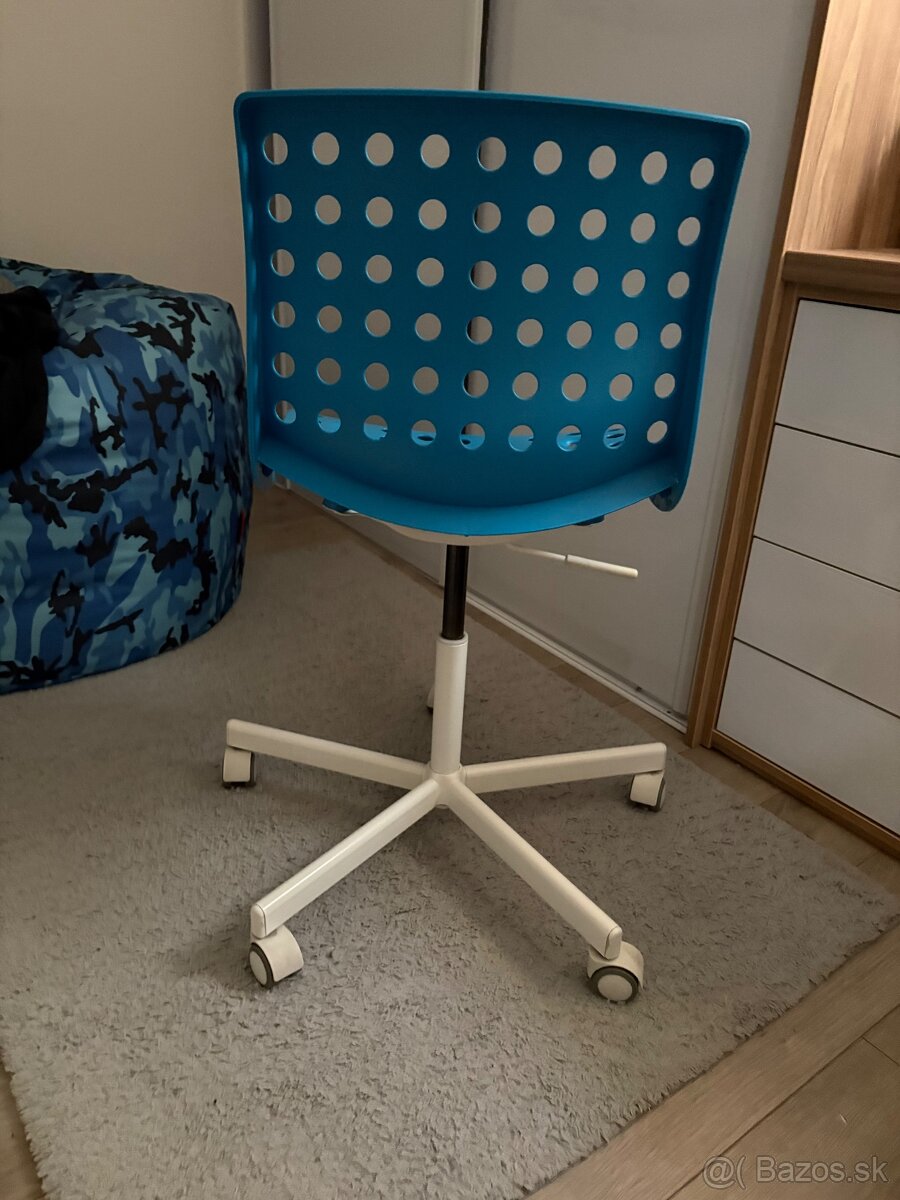 Stolicka do detskej izby