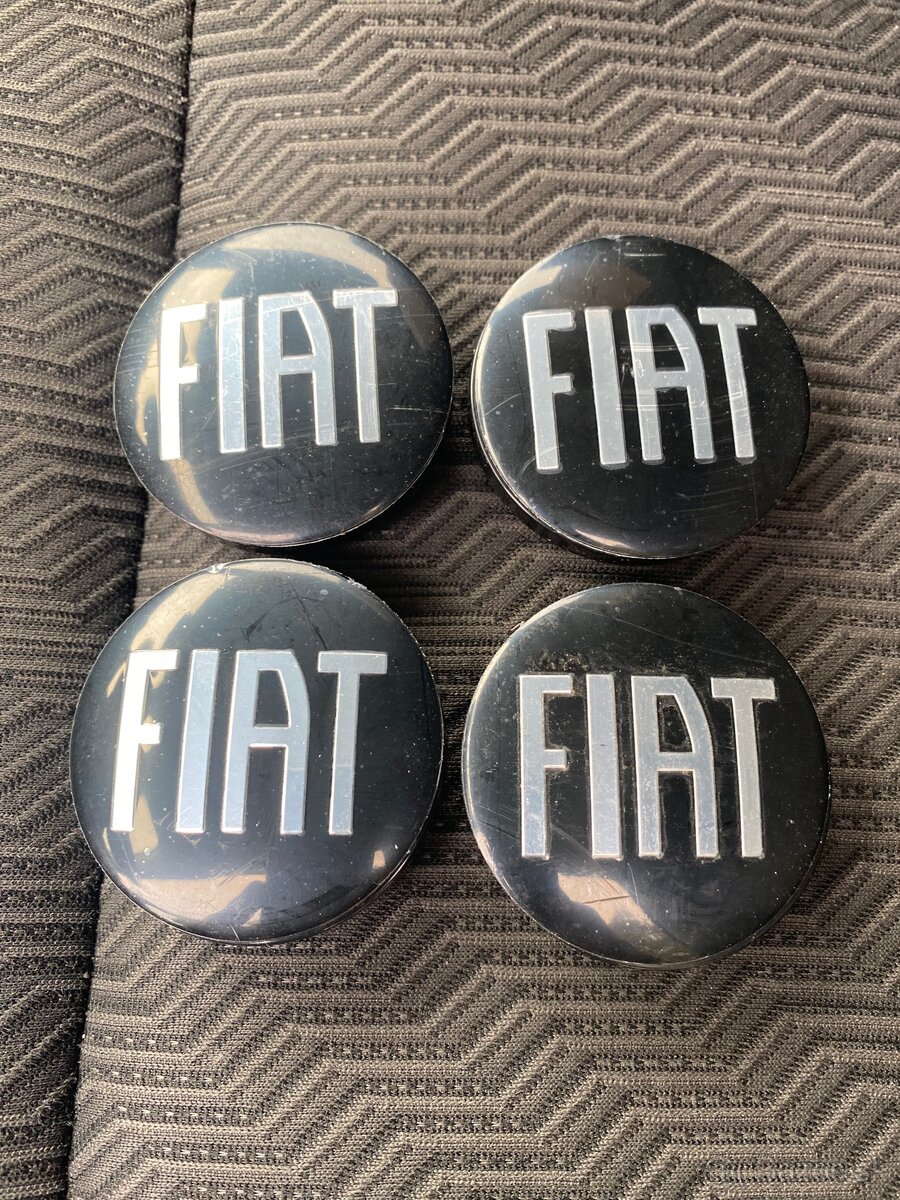 Fiat stredová krytka 56 mm
