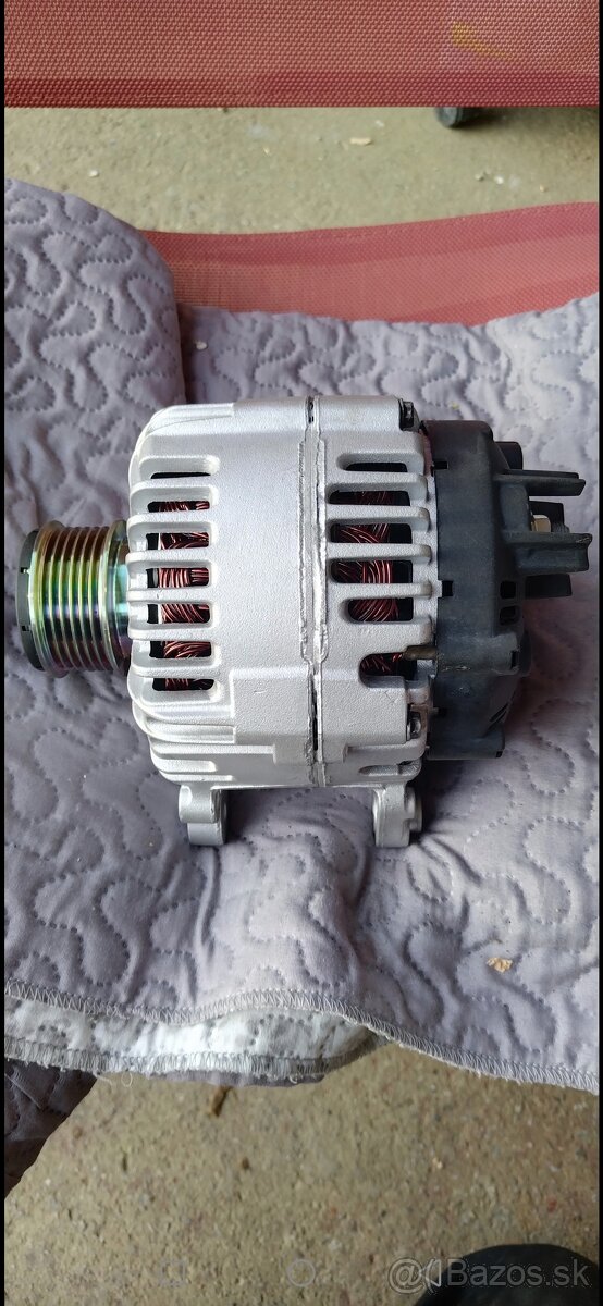 06f903023c alternátor