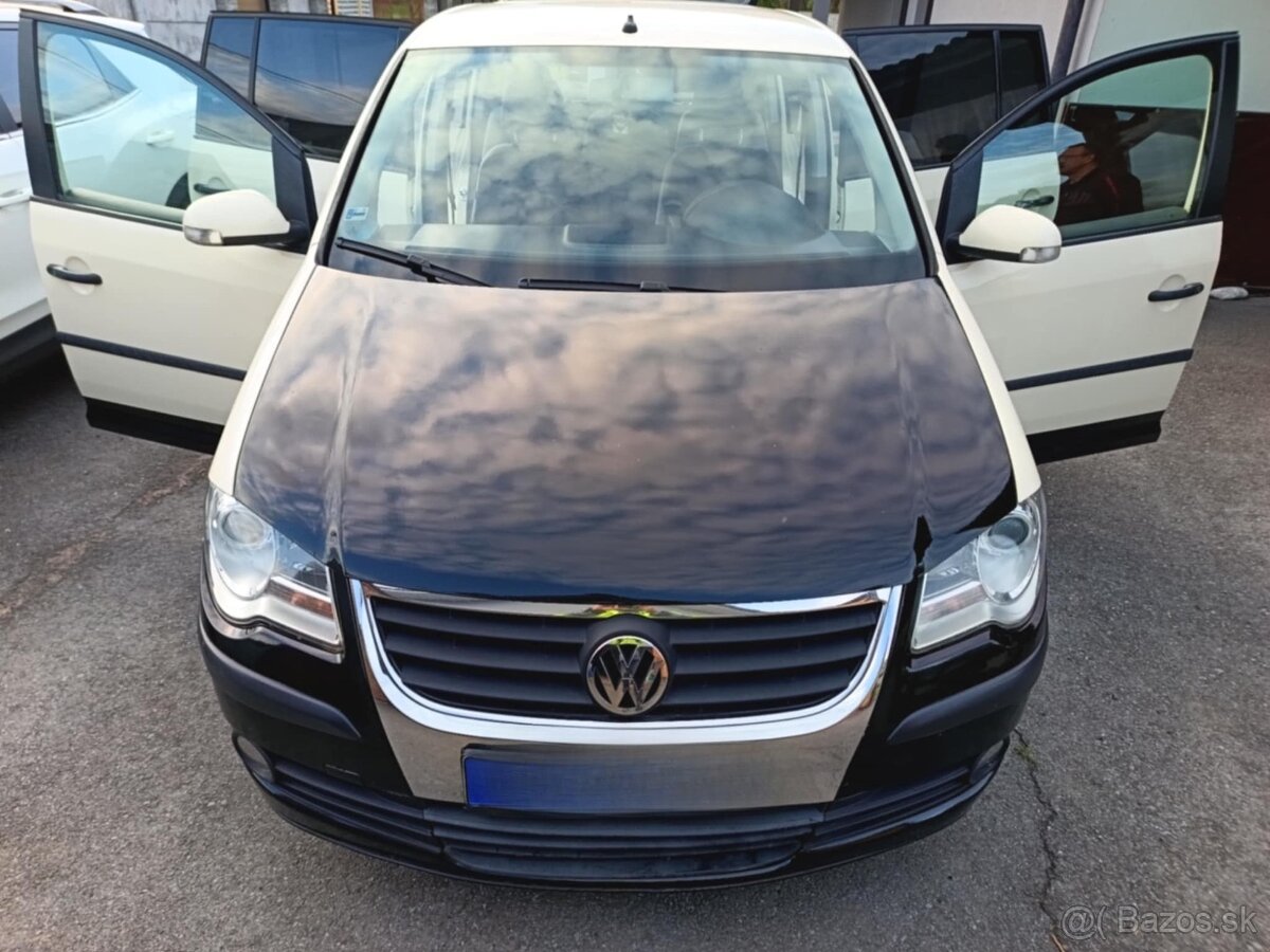 Ponúkam na predaj VW TOURAN 1,9 TDI 66kw, r.v. 2007