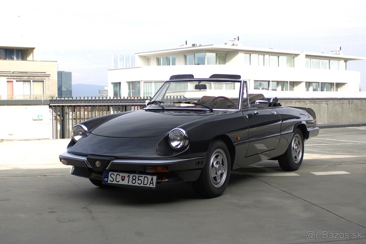 Alfa Romeo Spider 1984 93kw