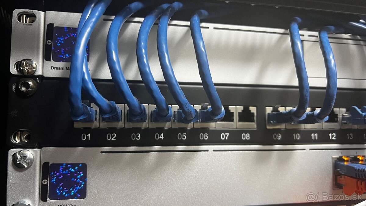 Patch panel 24 ports