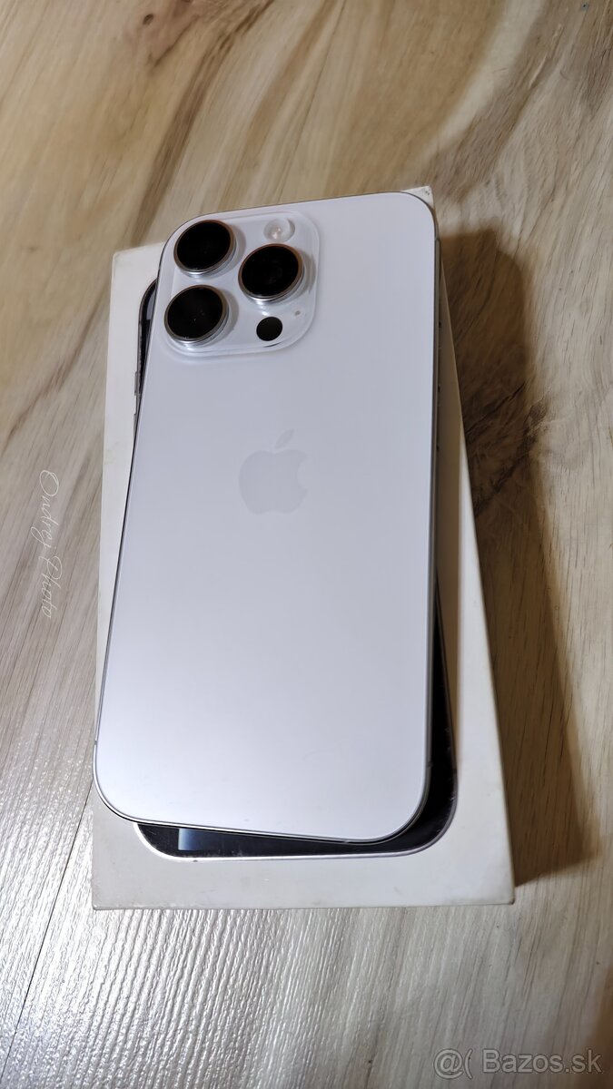 Iphone 16 pro Biely