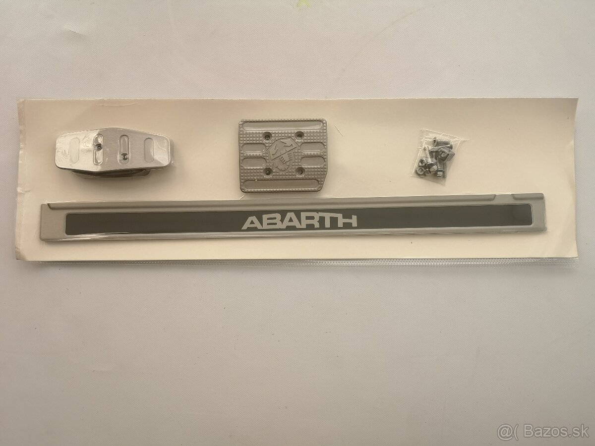 Abarth 500 set, prehové lišty a pedále pre automat 5744798