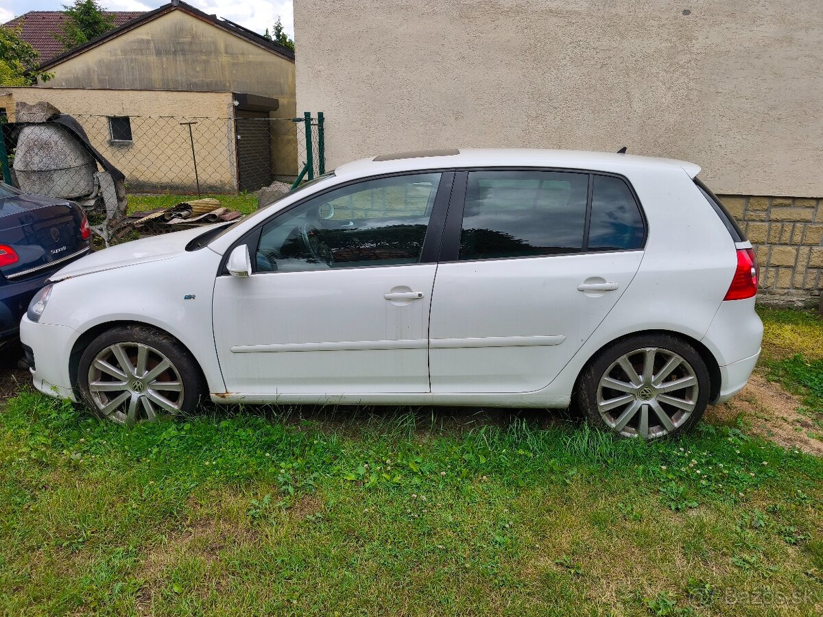 Volkswagen Golf 5 1.4 tsi