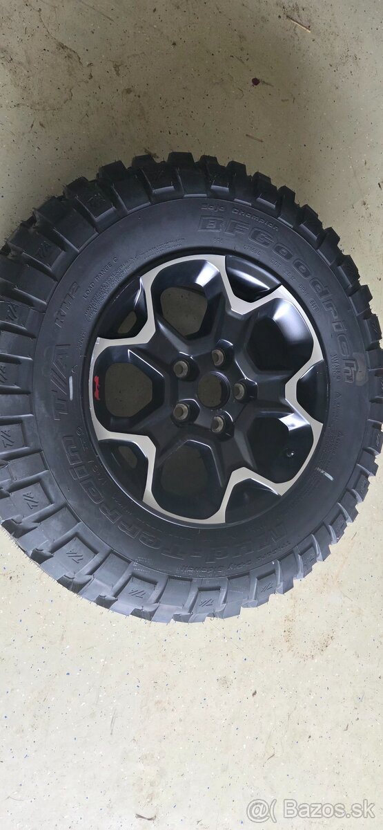 Jeep WRANGLER Rubicon 255/75r17 disk