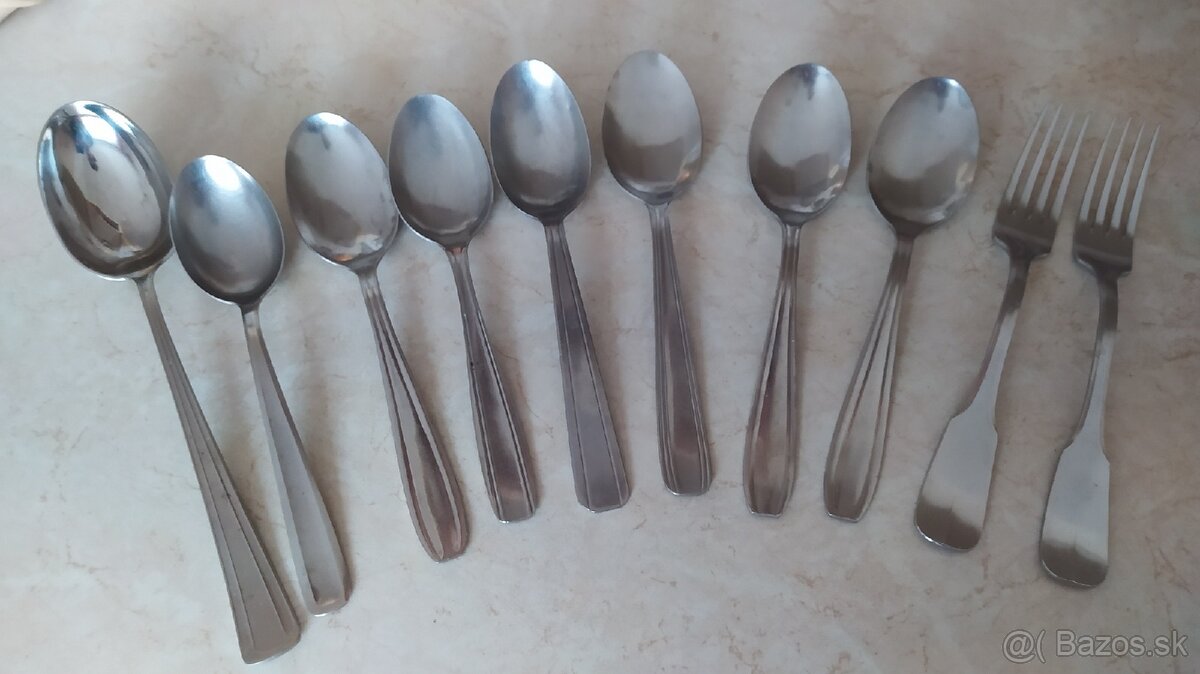 Lyžičky, vidličky