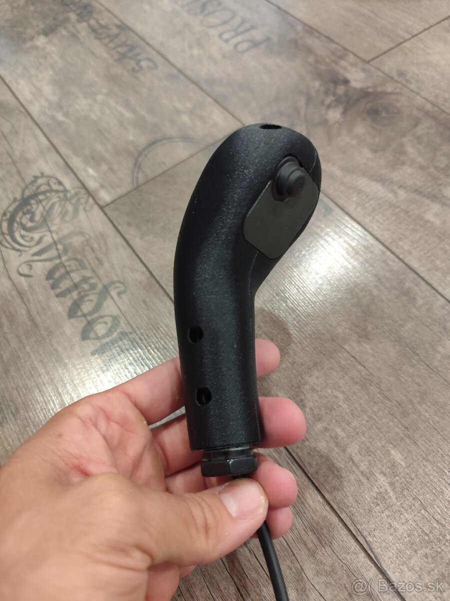 Rukoväť joysticku hydraulického rozvádzača na lanká