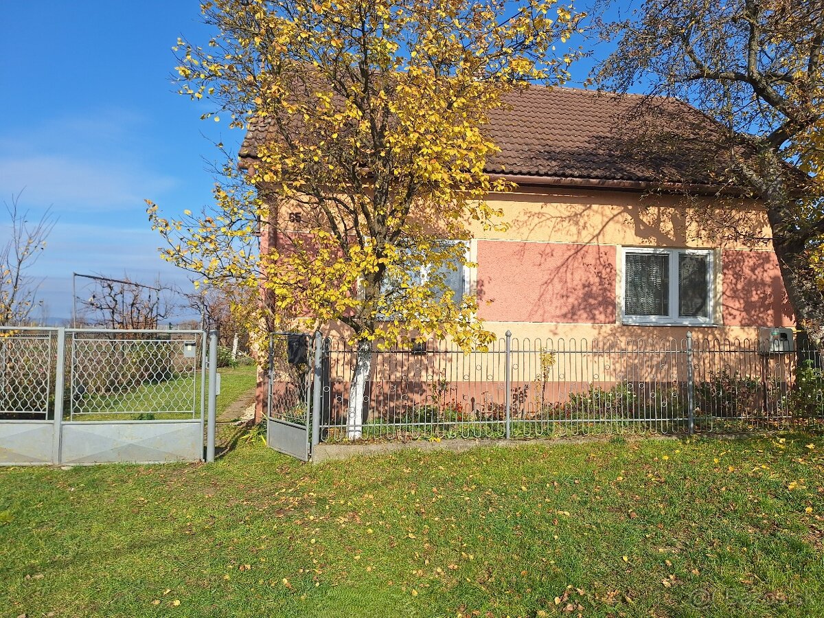 Ponúkame na predaj rodinný dom v obci Štrkovec pri Tornali