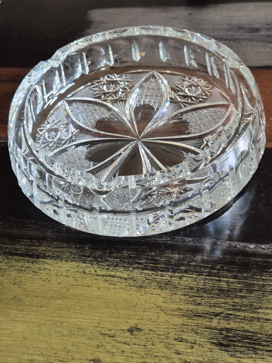 Krištáľový popolník, starožitný