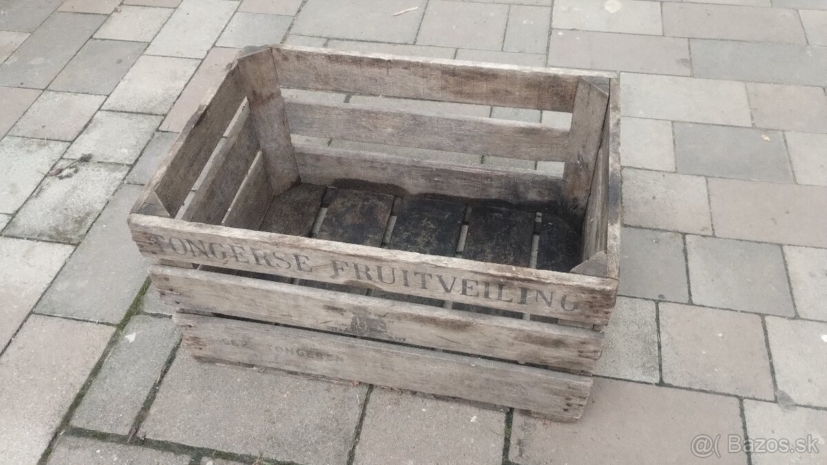 Staré drevené prepravky