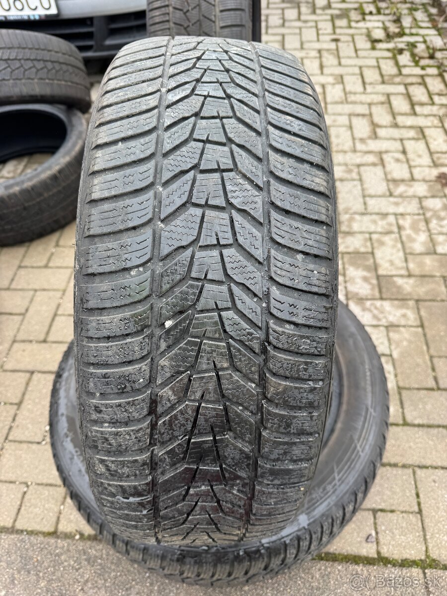 235/55R19 Hankook