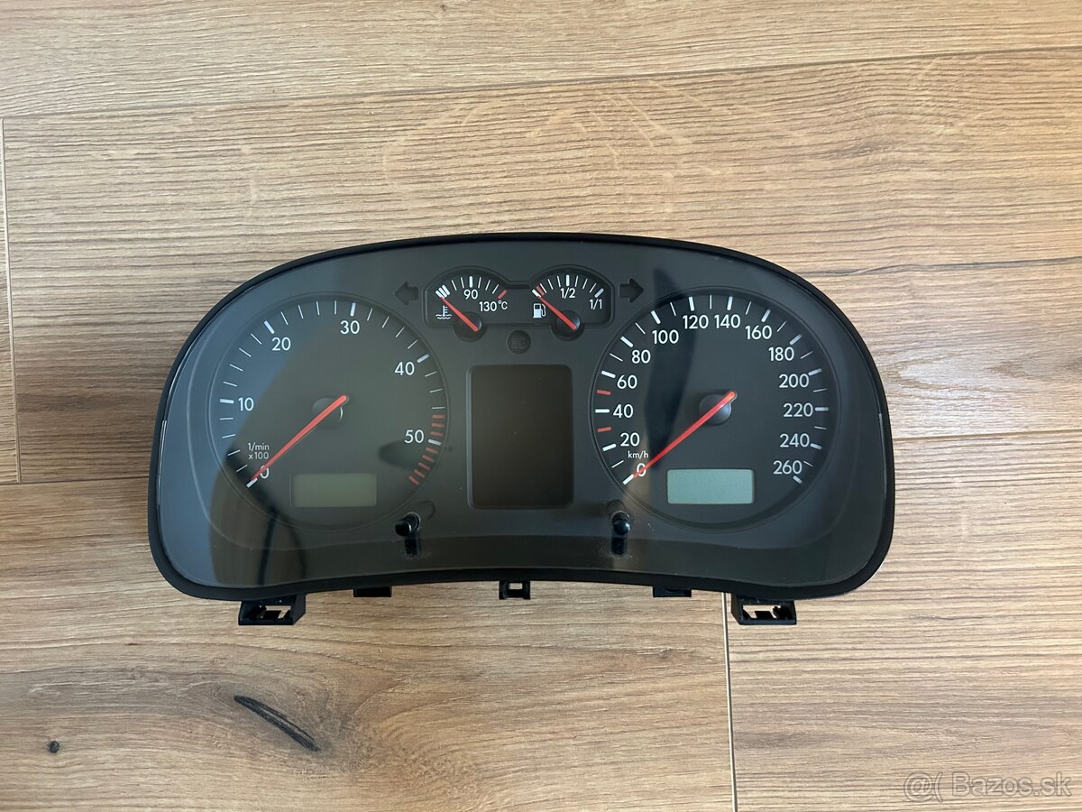 VW Golf 4 maxidot budíky