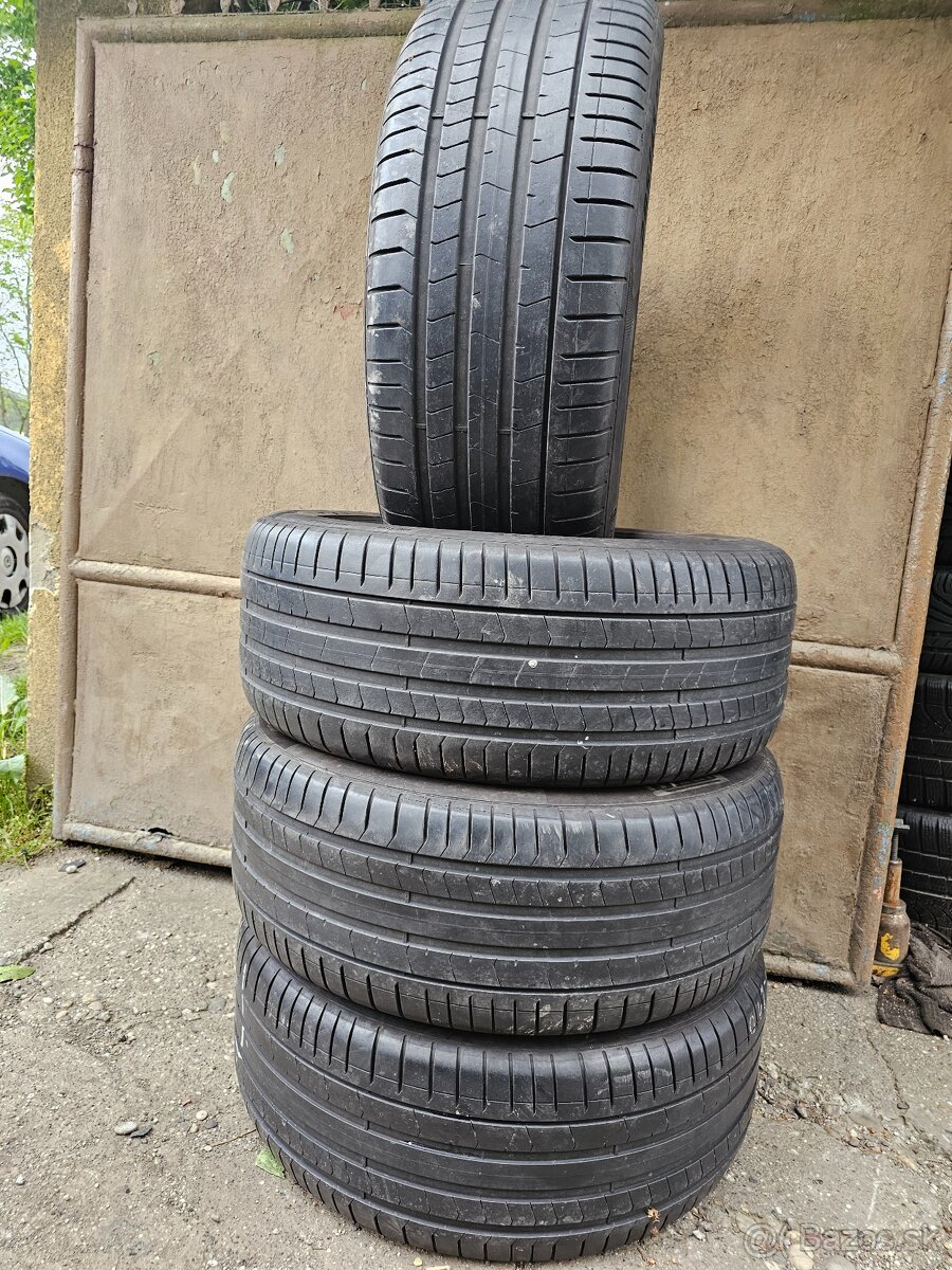 Predám 4-letné pneumatiky Pirelli P Zero 285/45 R21