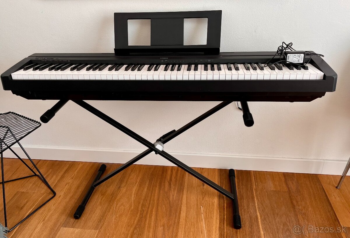 Digitálne piano YAMAHA P-45