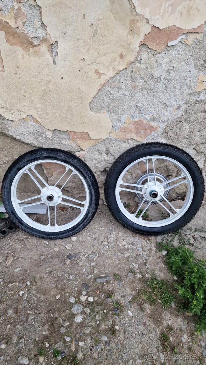 Kolesá liatinove babeta