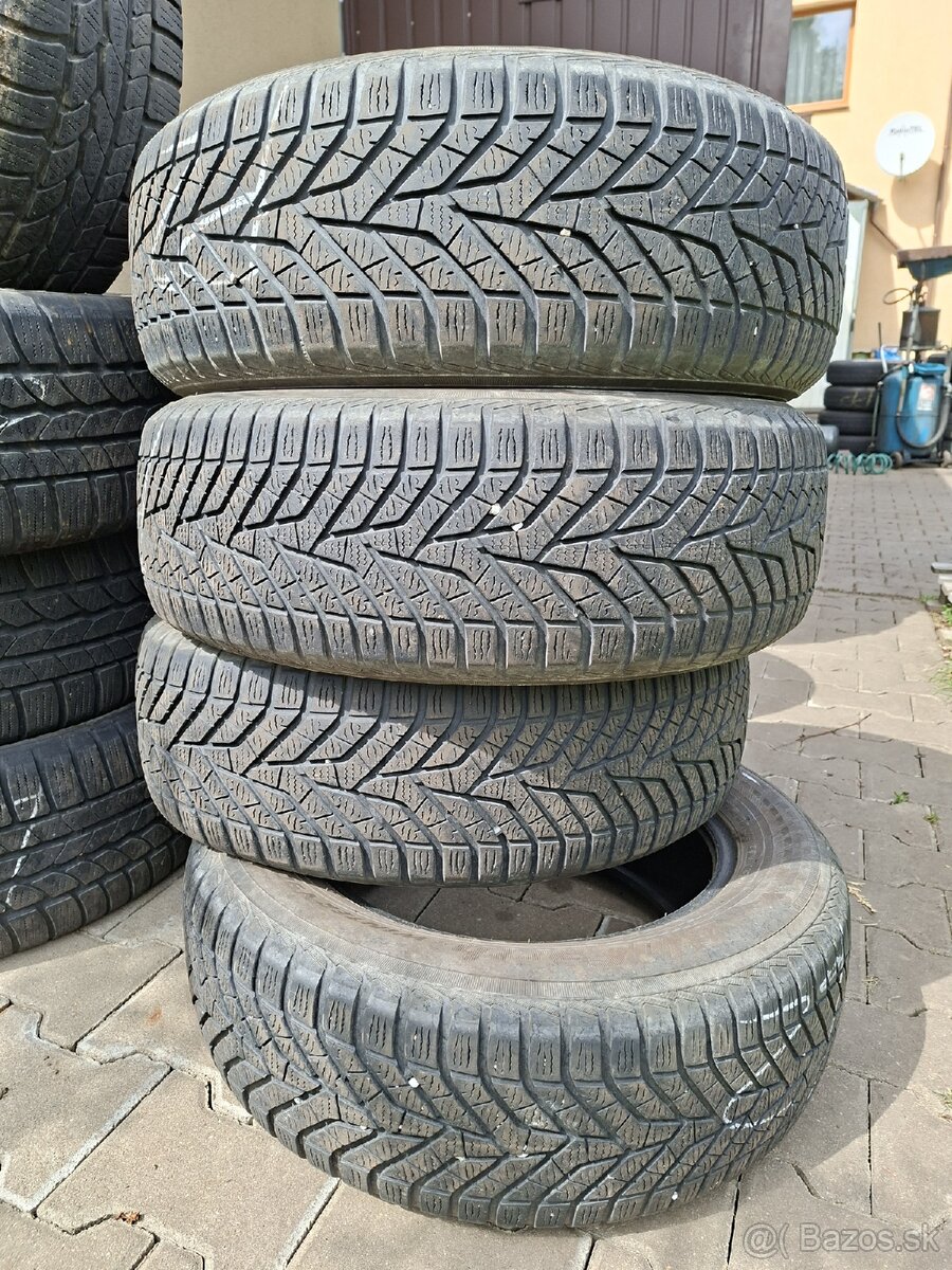 215/60R16