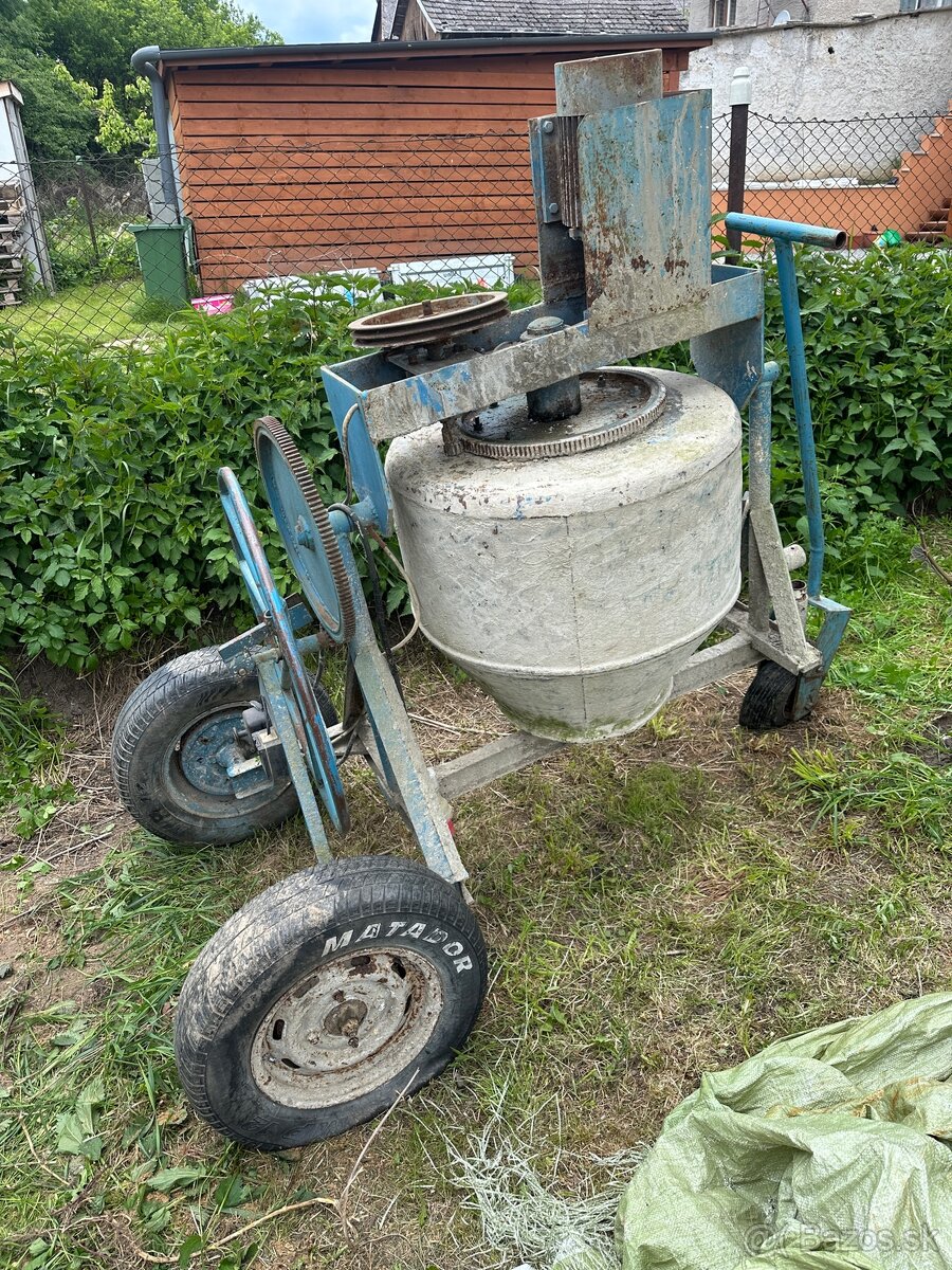 Miešačka stavebná