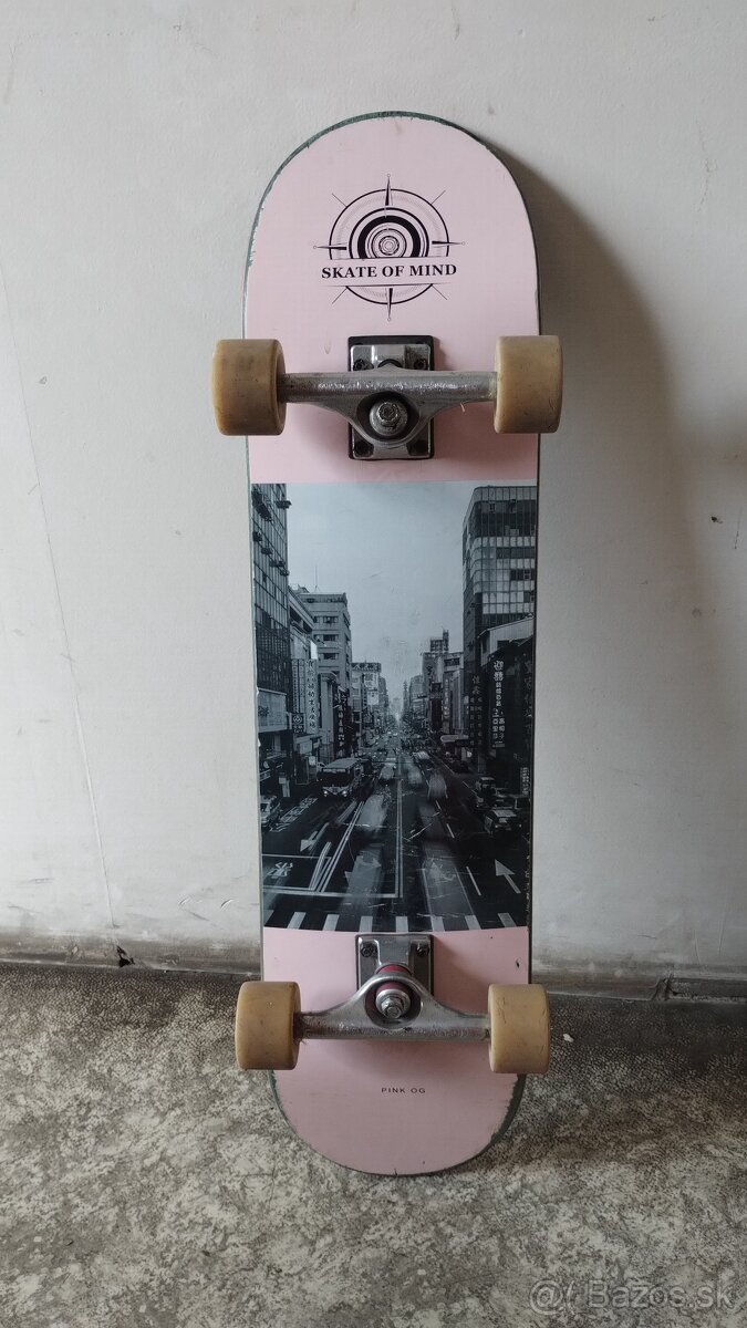 Skateboard CRANES
