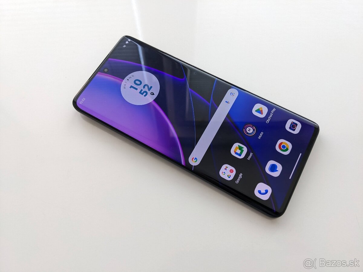 Motorola EDGE 40 --- 8 GB/256 GB
