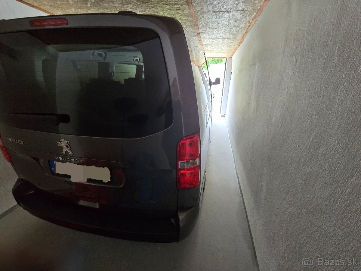 Garáž na prenájom pri Sokolovni, MT