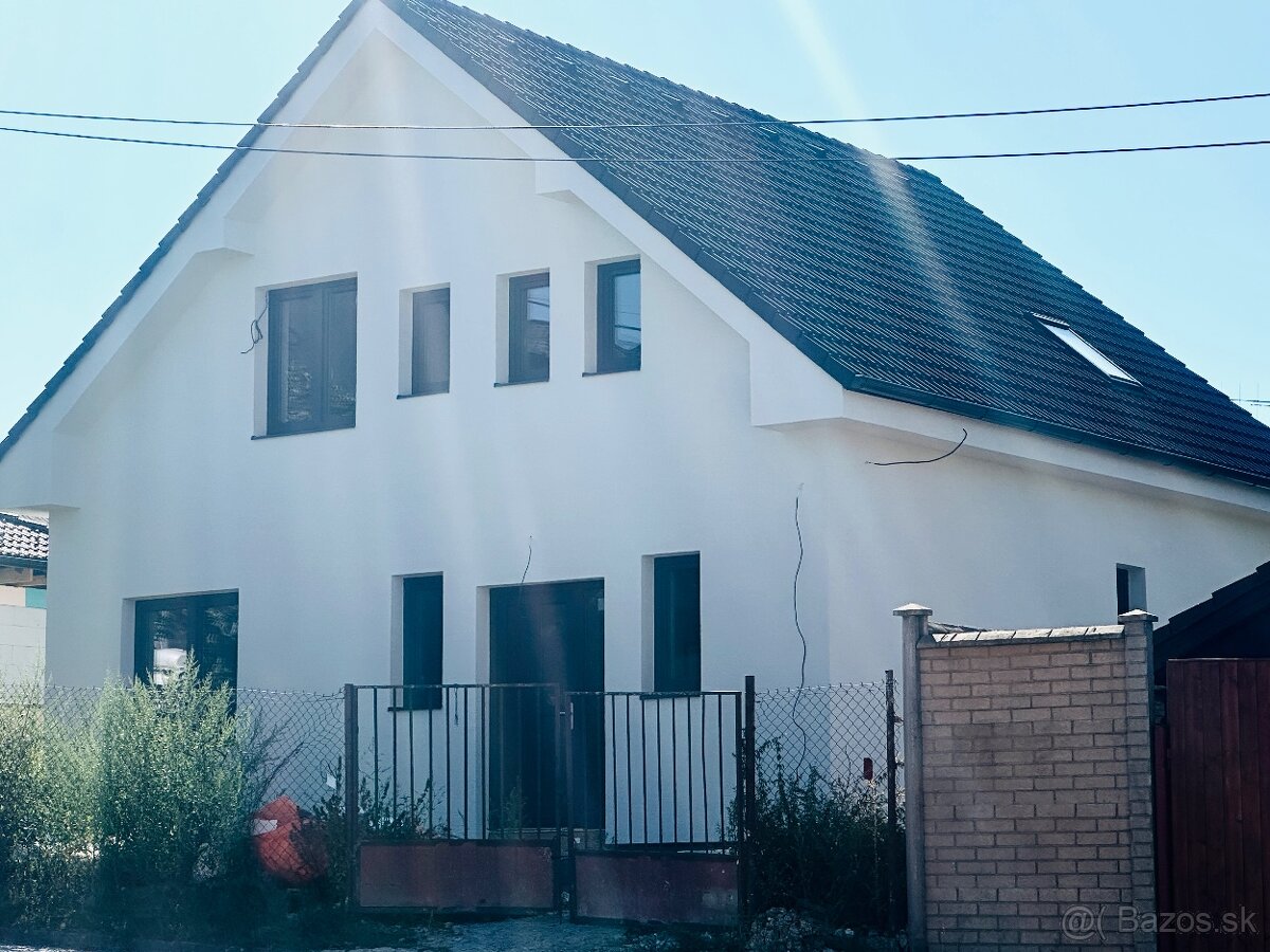 Predám novostavbu RD na kľúč - ROZHANOVCE