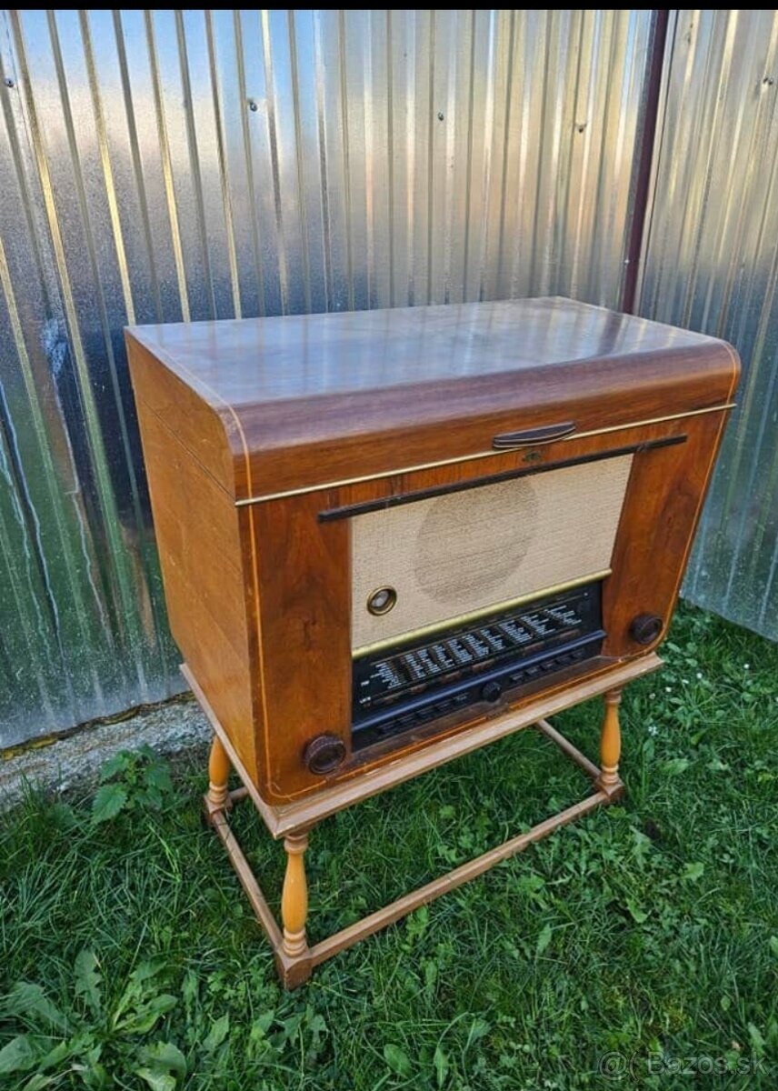 Radio schaub-supraphon 52