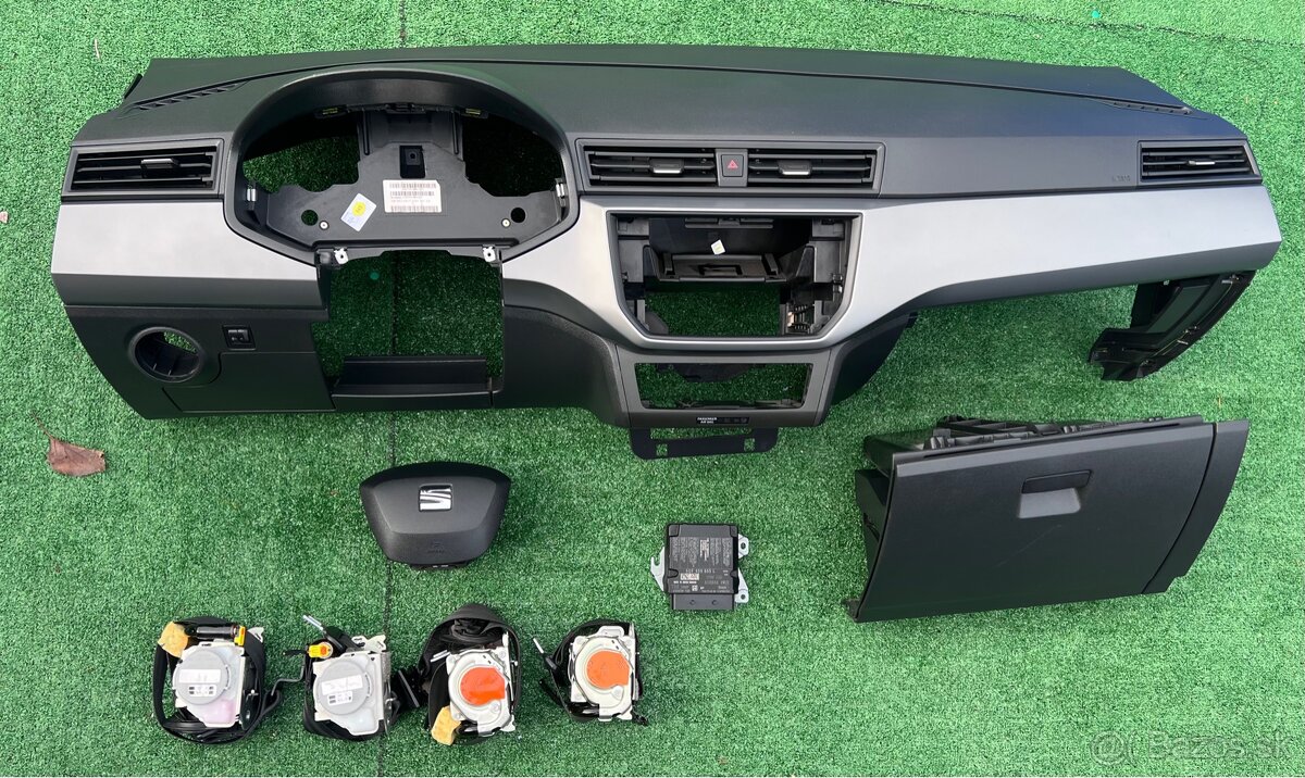 Seat Ibiza 6F 2017 airbagy palubovka pasy