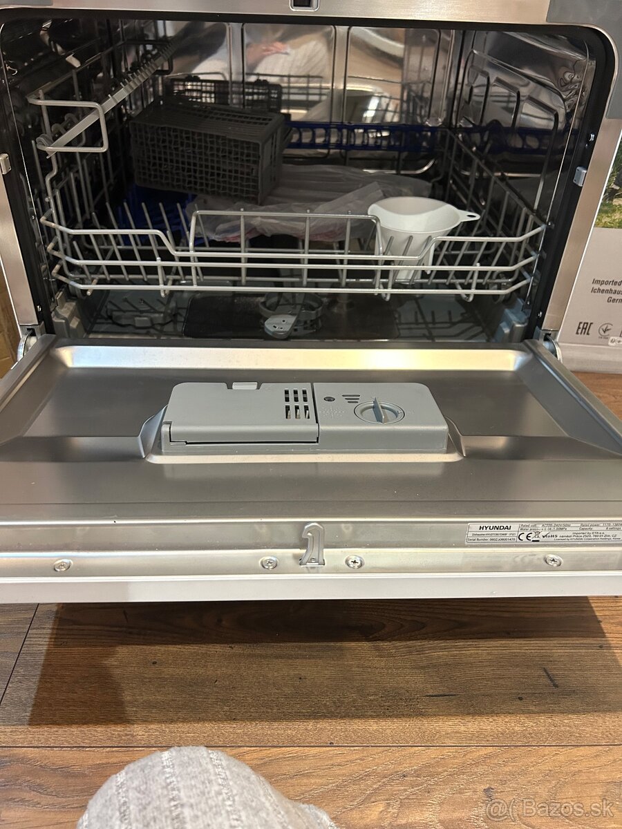 Umývačka riadu-mala Hyundai