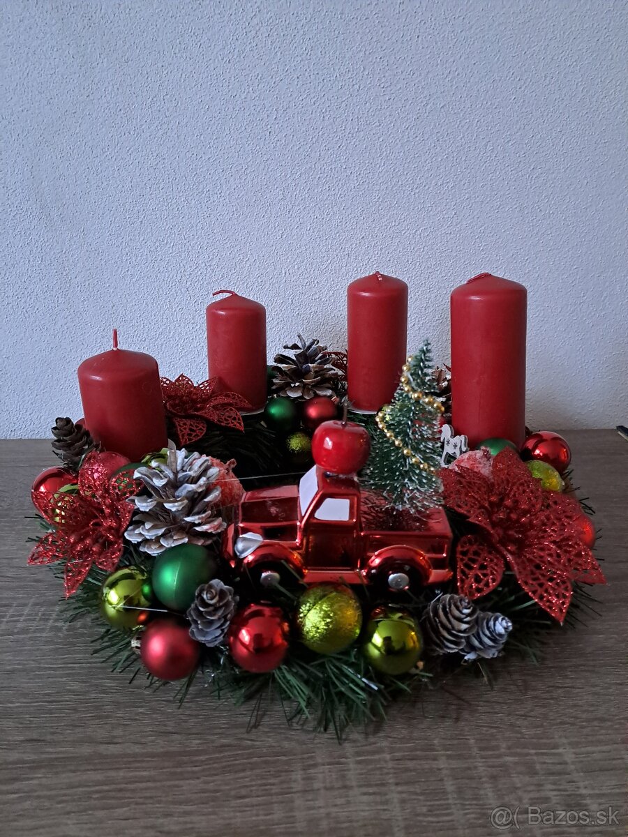 ADVENTNÝ  VENIEC S AUTÍČKOM  A ZO SVIEČKAMI