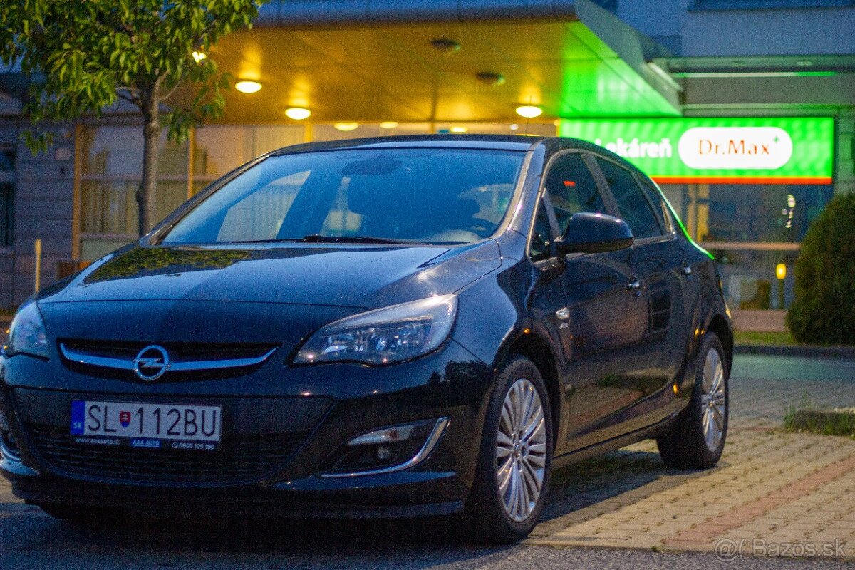 Predám Opel Astra 1.4 Turbo (120k)