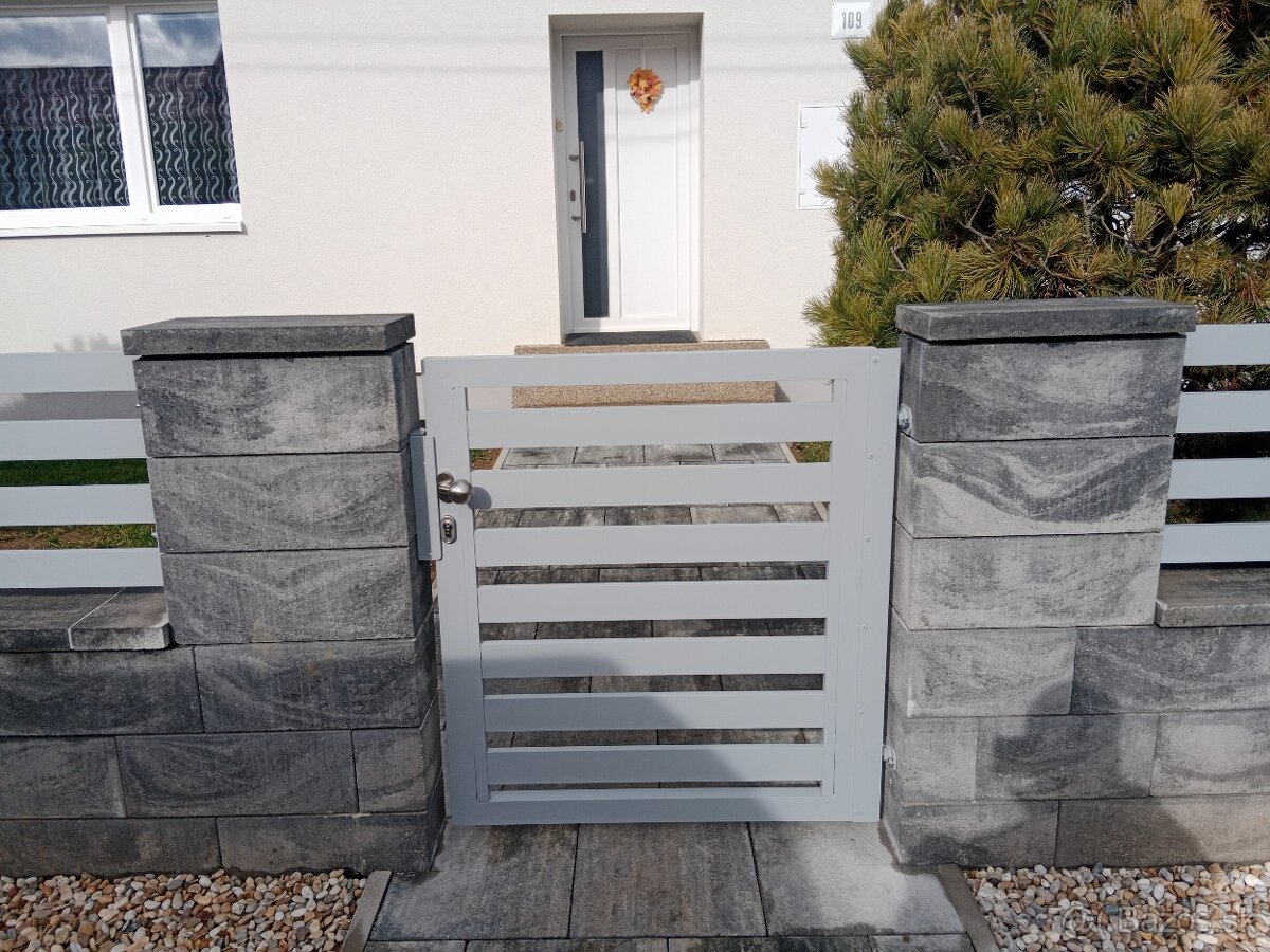 PLOTY, BRÁNY, ZÁBRADLIA, SCHODISKÁ