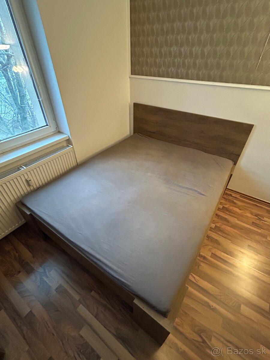 Predám posteľ 160x200cm