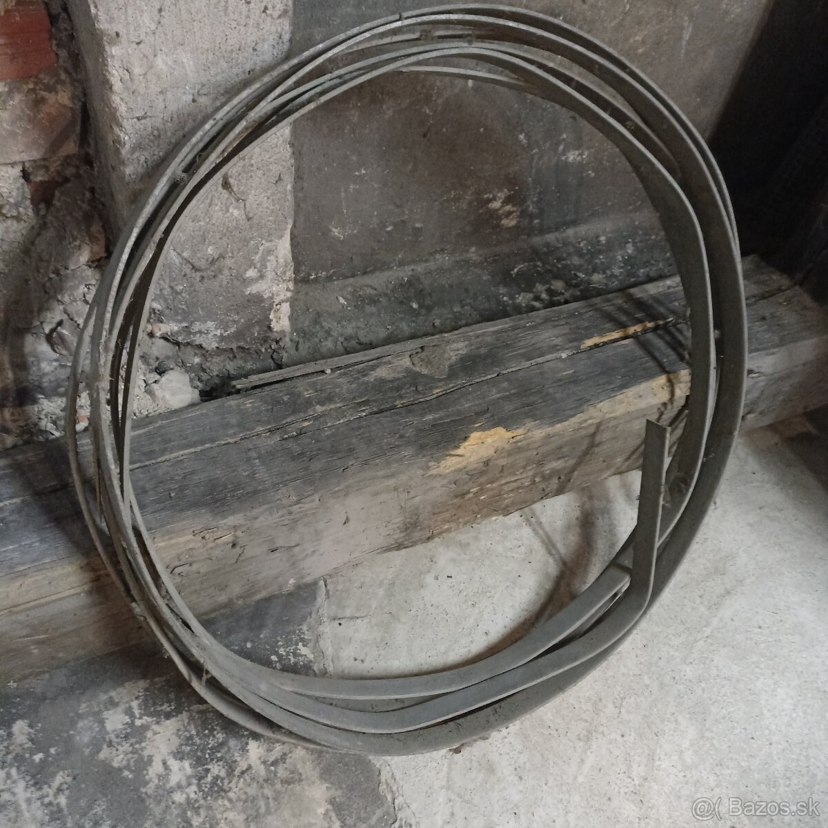 pasovina na bleskozvod