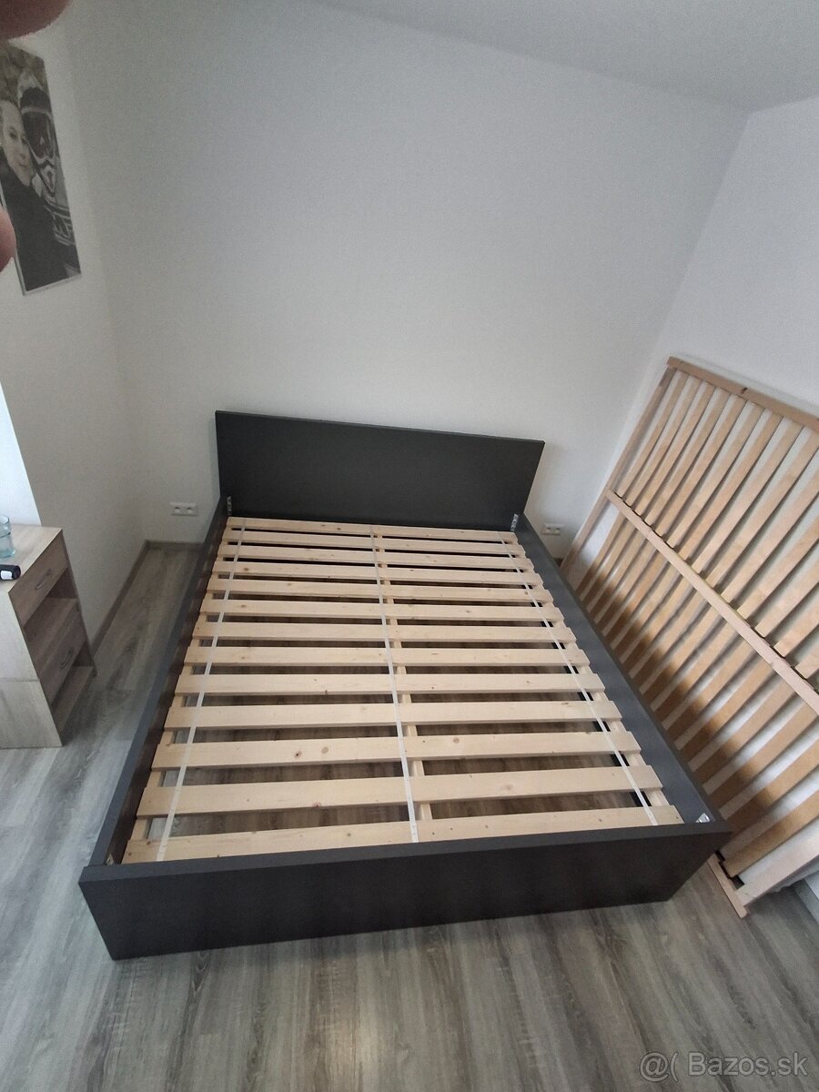 Manželská postel