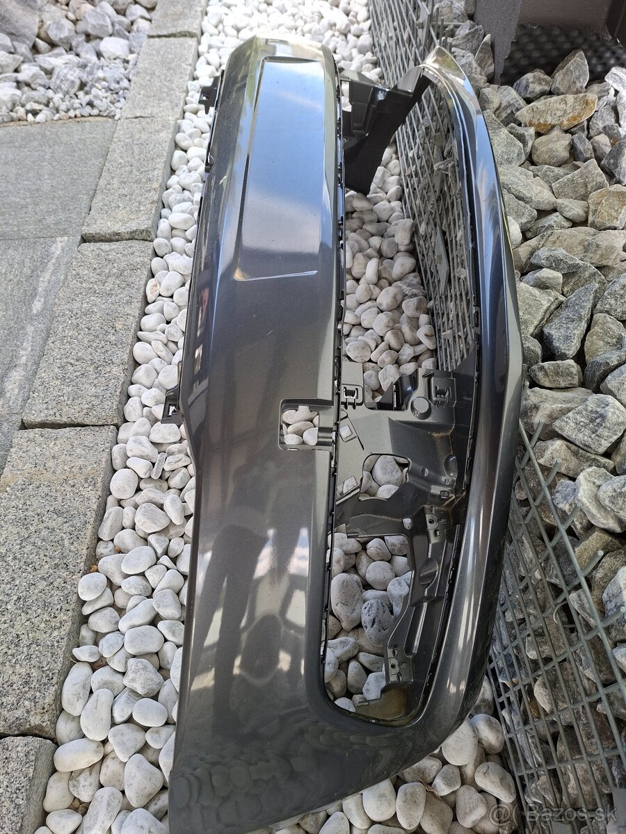 VW POLO predný nárazník-nepoškodený