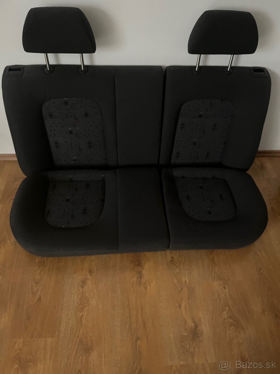 SEDAČKY FÁBIA 1