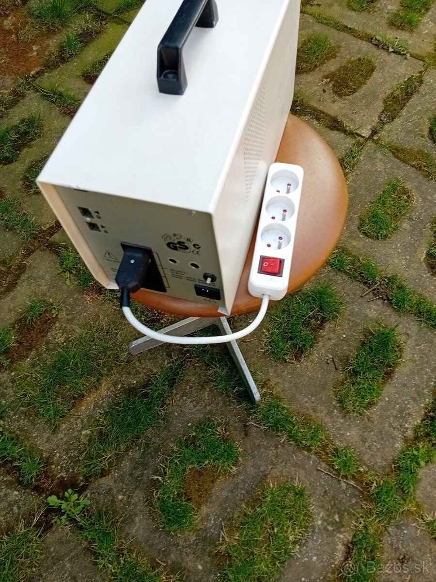 Založný zdroj.