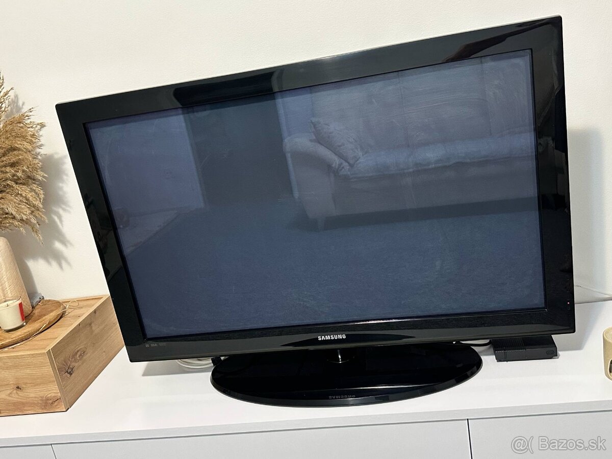 Predám televízor SAMSUNG