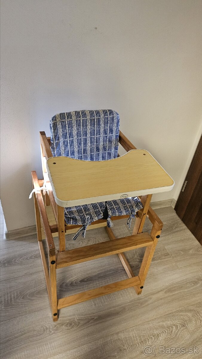 Detská rozkladacia stolička so stolíkom