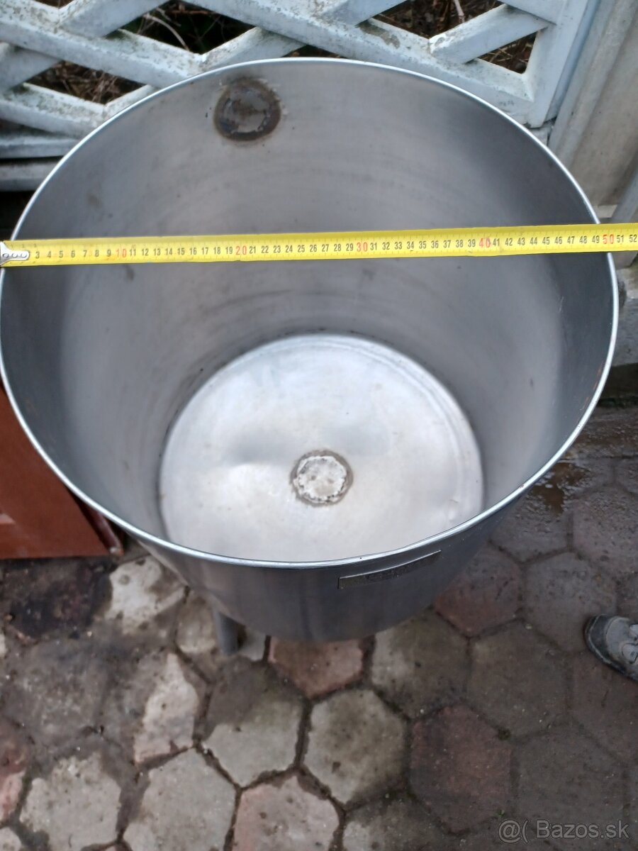 Nerezový kotol